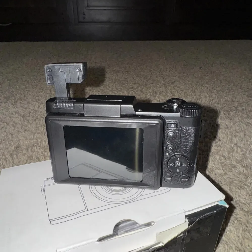 Digital Camera 3in LCD 180 Degree Flip Screen Digital Camera, 30MP 2.7K HD Video